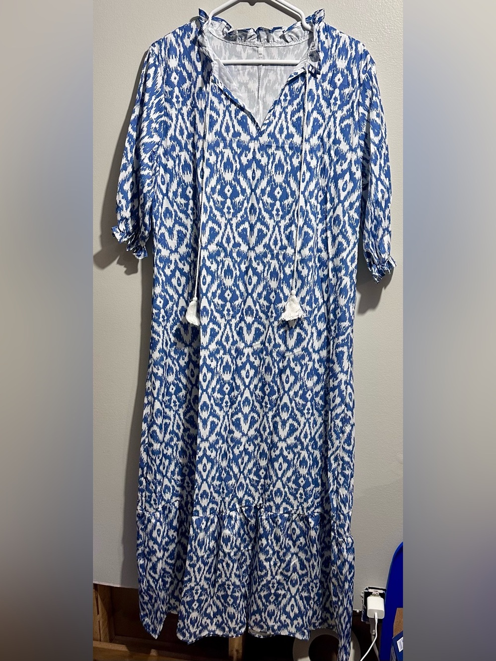 Blue White Ikat Maxi Dress with Tassel Tie Size XXL (1471)